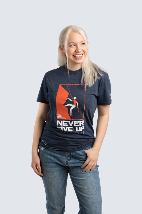 Women's "Never Give Up" Graphic Crewneck in XS
