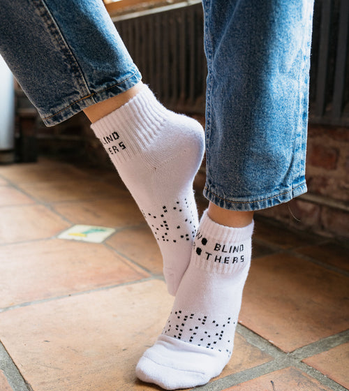 Coolmax Quarter Sock Black + White Bundle (2 Pairs)